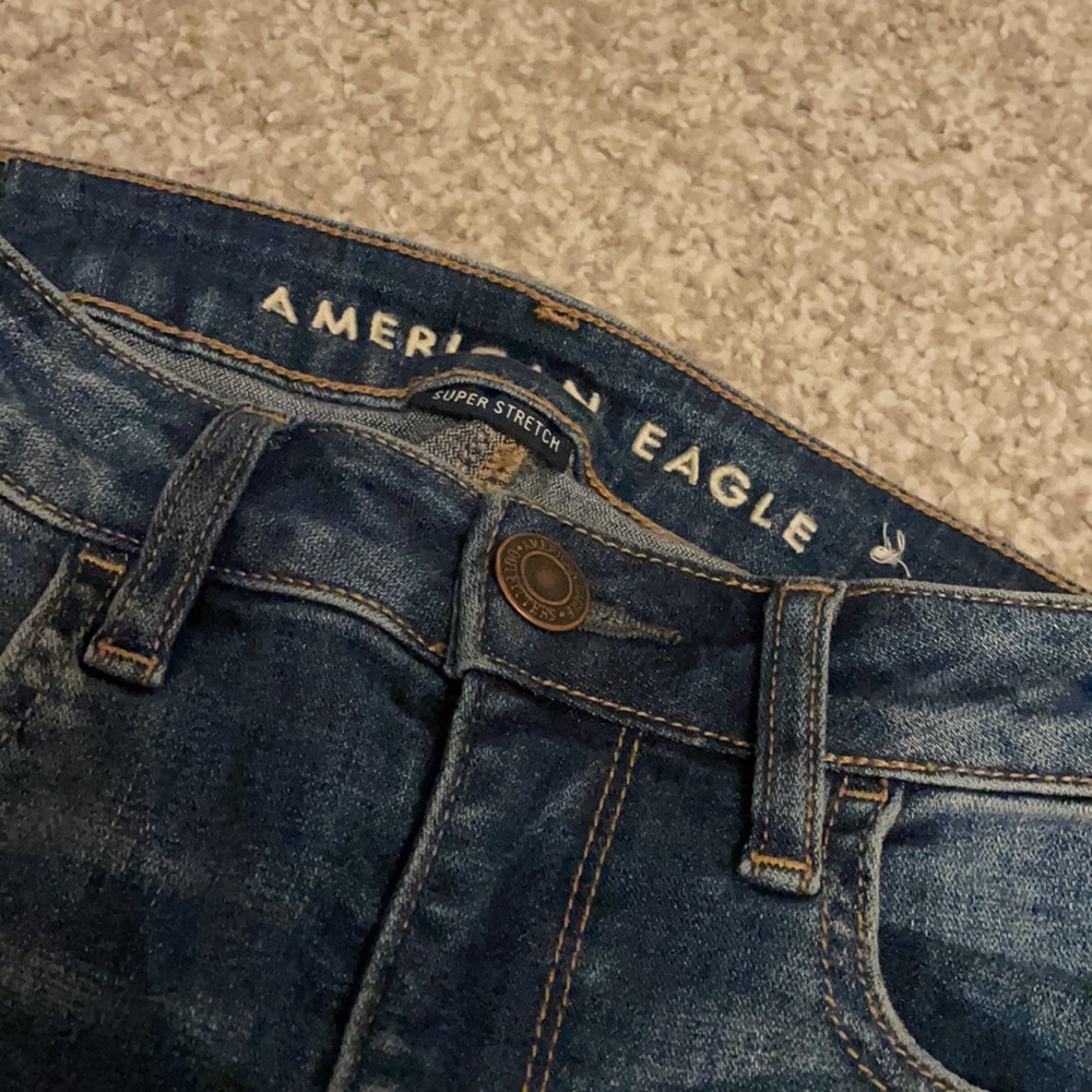 AE HIGH RISE JEANS - Picture 3 of 5